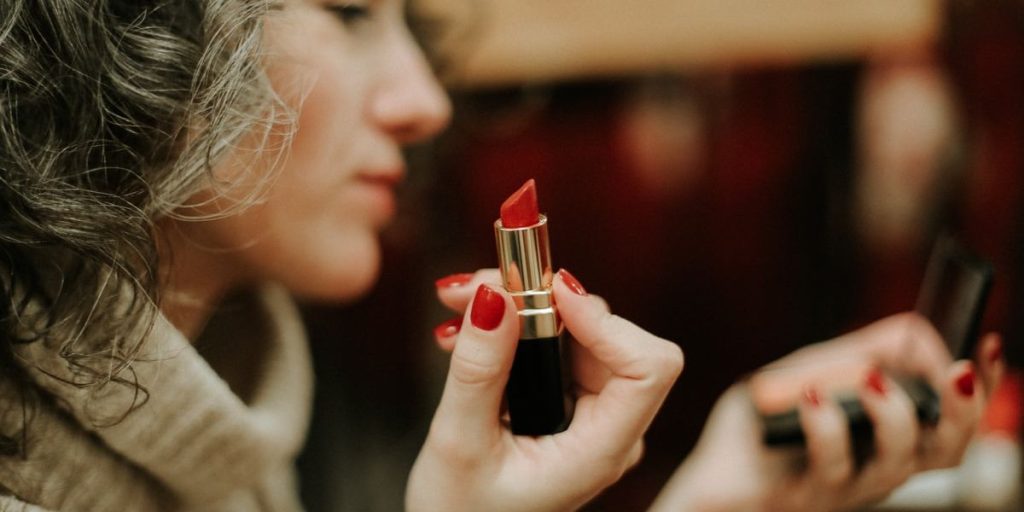 How To Choose The Best Lipstick Shade For Your Skin Tone